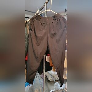 Nike jogger, size Large, black color